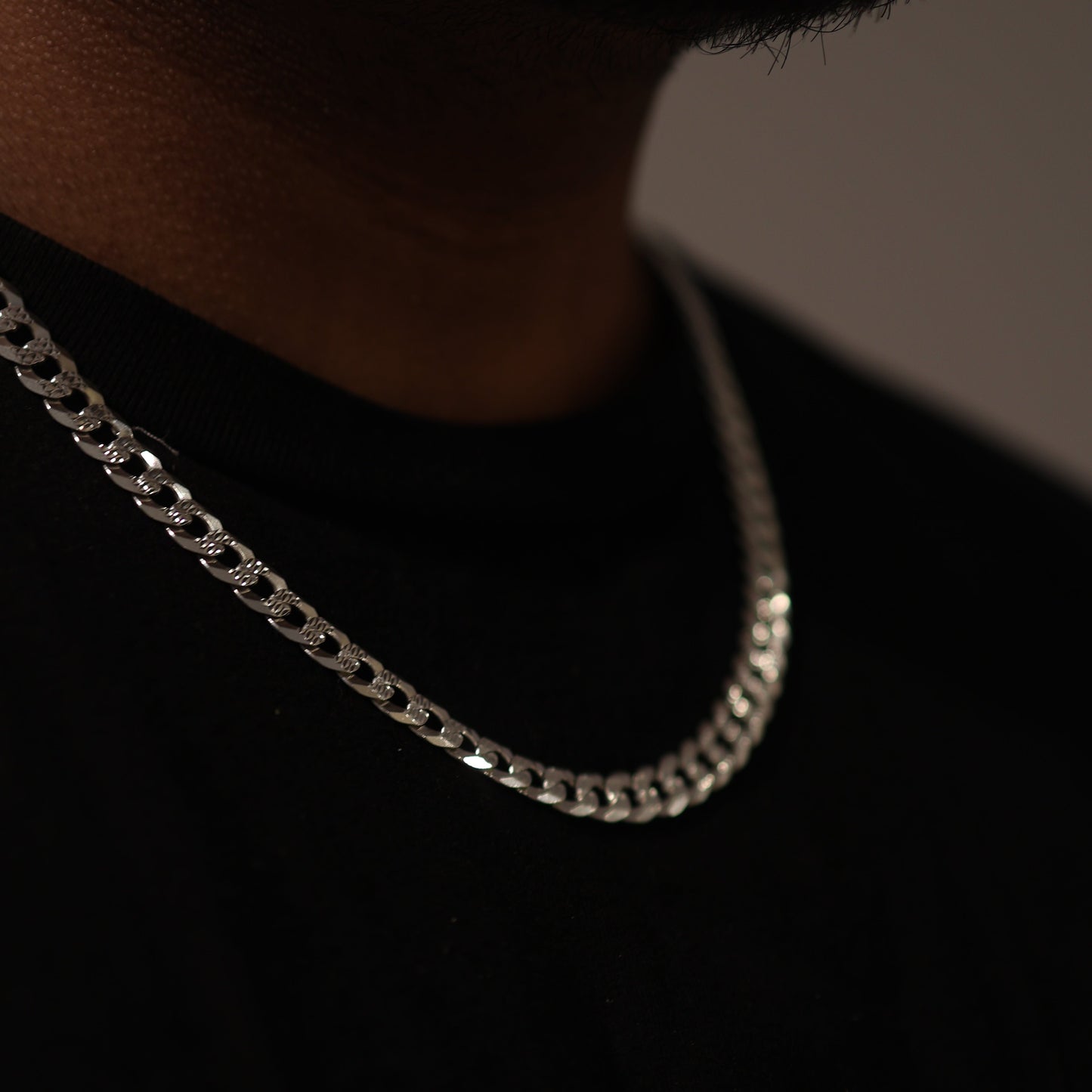 Curb Chain 8MM DIAMOND CUT
