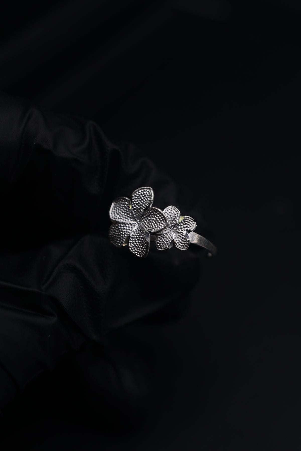 Silver Hibiscus ring