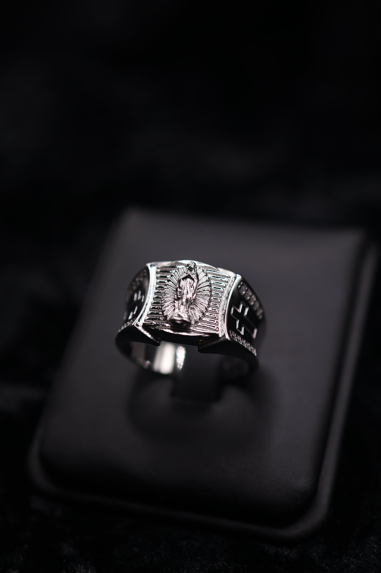 Cross Virgin marry ring